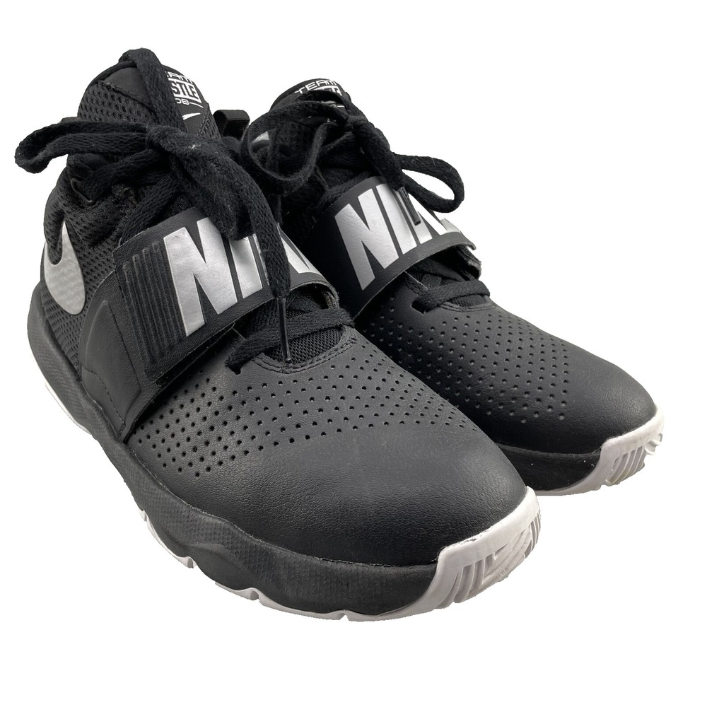 Nike Team‎ Hustle D8 Shoes Youth 7 Black Basketball Sneaker Training Sportswear